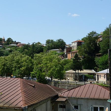 Dro Hotel Kutaisi Luaran gambar