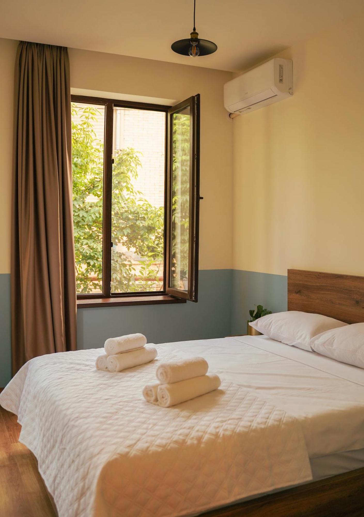 Dro Hotel Kutaisi Luaran gambar