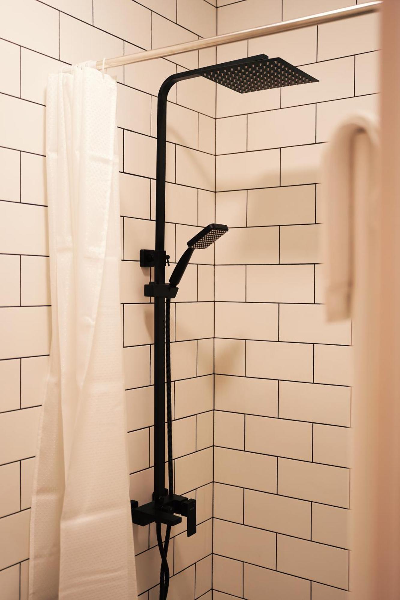 Dro Hotel Kutaisi Luaran gambar