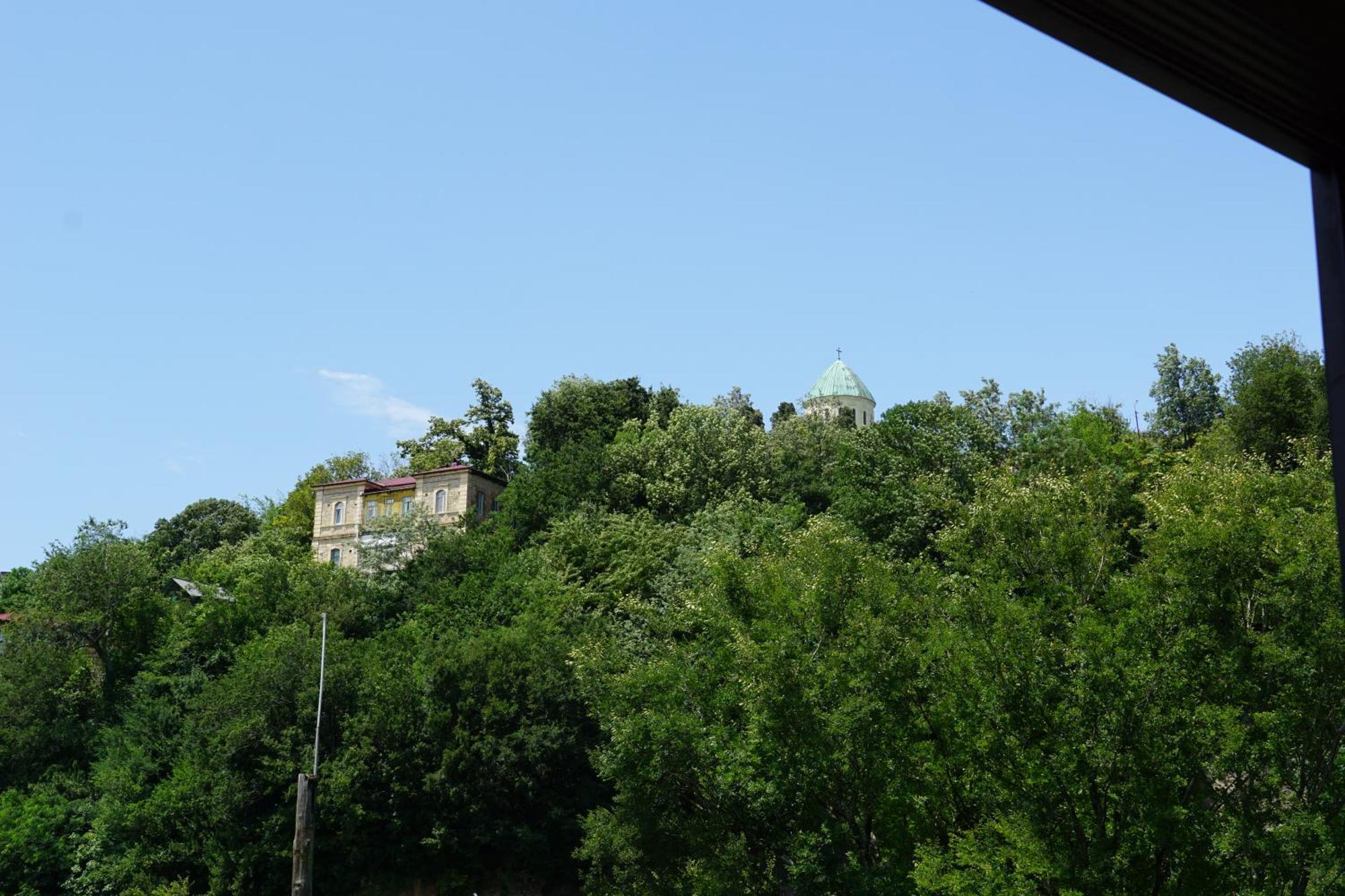 Dro Hotel Kutaisi Luaran gambar